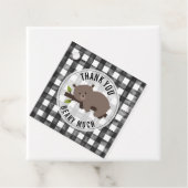 Sleepy Bear Cub Gingham Baby Dusche Geschenkanhänger (Beispiel)