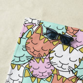 Sleepy Cats Pattern individuelle Name Handtuch (Beispiel)