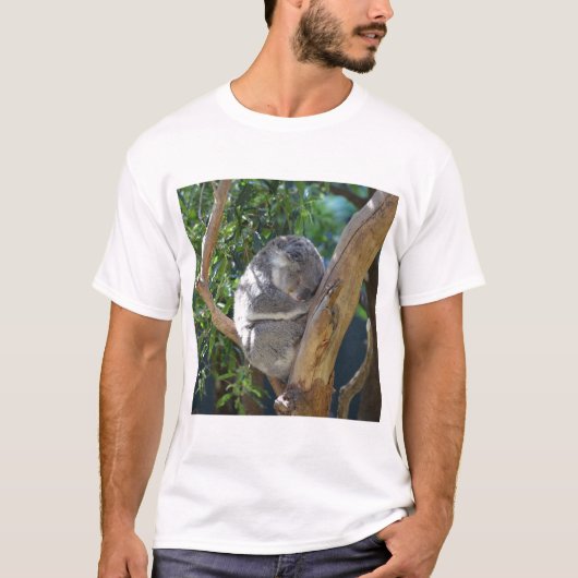 Sleepy Koala in Tree T-Shirt (Vorderseite)