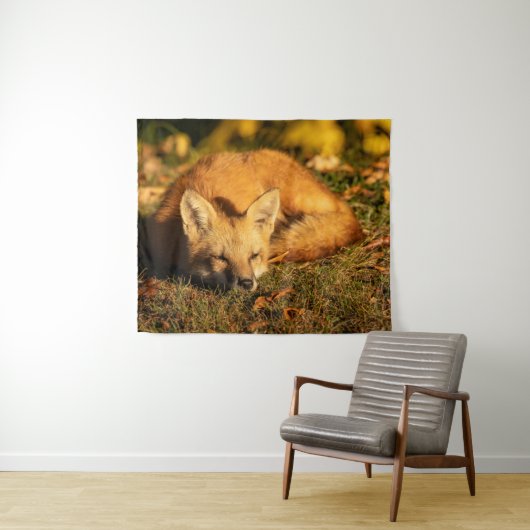 Sleepy Little Fox Wandteppich (Beispiel (Horizontal))