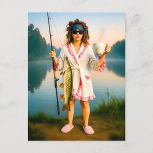 Sleepy Woman in Robe Fantastische Bergwelten Feiertagspostkarte