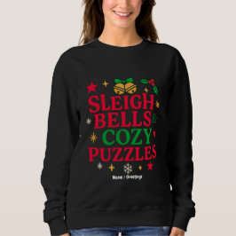 Sleigh Bells & Cozy Puzzles Festives Weihnachtsges Sweatshirt