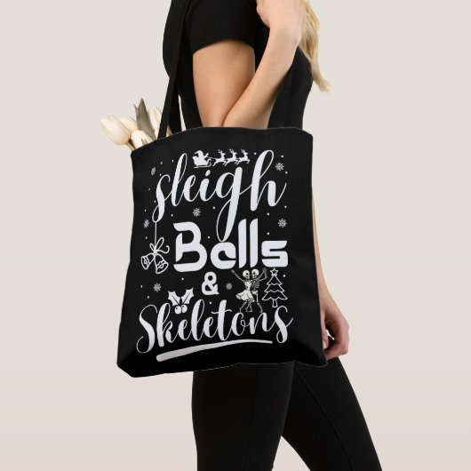 Sleigh bells & skeletons dancing funny christmas tasche (Von Nahem)