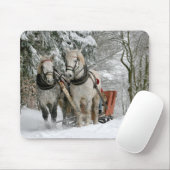 Sleigh Ride im Snowy Forest Mousepad (Mit Mouse)