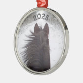 Sleigh View Black Horse, Snowy Tree Lined Road Ornament Aus Metall (Links)