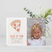 Slice Fun Pizza Party Kawaii Geburtstag Foto Einladung (Stehend Vorderseite)