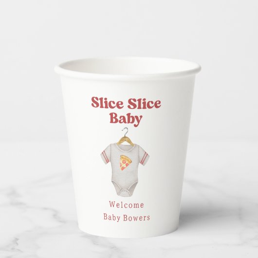 Slice Slice Baby Dusche Pizza Neutraler Bodysuit Pappbecher (Vorderseite)