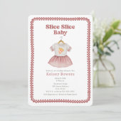 Slice Slice Girl Baby Dusche Pizza Kleid Einladung (Stehend Vorderseite)