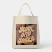 Slink Into Smiles Tragetasche (Rückseite)