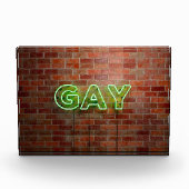 SlipperyJoe beleuchtet Gay Neon-Zeichen hell leben Fotoblock (Vorderseite)