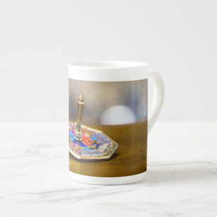 SlipperyJoe Chanukka-Dreidel-Geschenk achteckiger  Porzellantasse