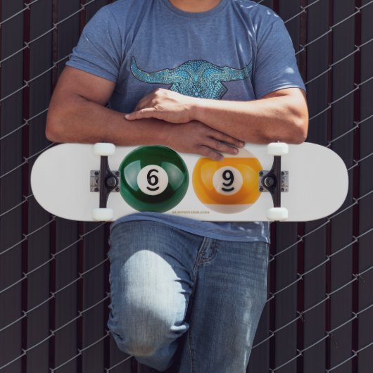 SlipperyJoe's 69 harter Billardtisch Skateboard (Außenbereich 3)