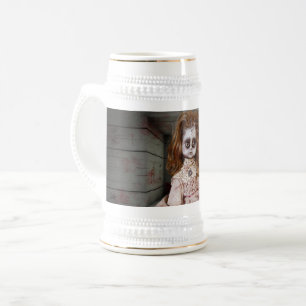 SlipperyJoe's antike gruselige Porzellanpuppe Bierglas