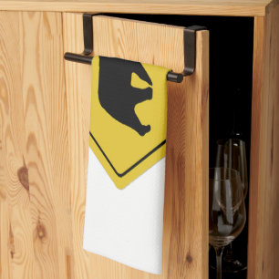 SlipperyJoe's Bärenkreuzschild trägt Silhouette w Geschirrtuch