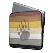 SlipperyJoe's Bärenpride-Fahne Holzbodenstruktur Laptopschutzhülle (Vorderseite Links)