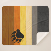 SlipperyJoe's Bärenpride-Fahne Holzbodenstruktur Sherpadecke (Vorderseite (Horizontal))