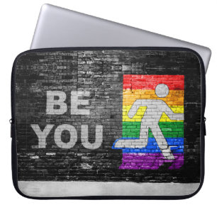SlipperyJoe's Be You Backsteinwall Strichmännchen Laptopschutzhülle