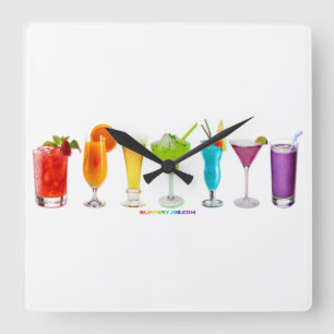 SlipperyJoe's Cheers Alkohol Cocktail Pride neon c Quadratische Wanduhr
