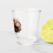 SlipperyJoe's dekadenter Donut, bedeckt mit dicker Schnapsglas (Rechts)