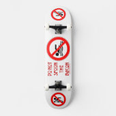SlipperyJoe's Don't Spoon Bacon rote Warnung Mann Skateboard (Vorderseite)