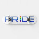 SlipperyJoe's farbenfroher Pride Wort fett metalli Skateboard (Horizontal)