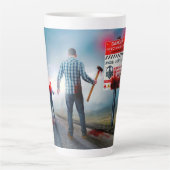 SlipperyJoe's fröhliche Halloween-Zombies Milchtasse (Vorderseite)