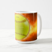 SlipperyJoe's gelbe Softball-Feuerball-Flammenrasp Kaffeetasse (VorderseiteRechts)