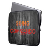 SlipperyJoe's Going Commando fett roter orangefarb Laptopschutzhülle (Vorderseite Links)