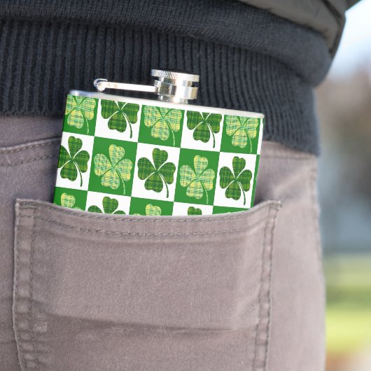 SlipperyJoe's grüne vierblättrige Klee Saint Patri Flachmann (Beispiel)
