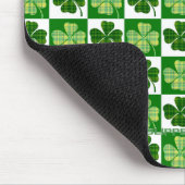 SlipperyJoe's grüne vierblättrige Klee Saint Patri Mousepad (Ecke)