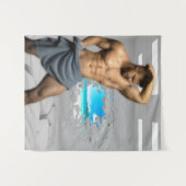 SlipperyJoe's Handtuch gebrochen, weiße Ziegelwand Wandteppich (Vorderseite (Horizontal))