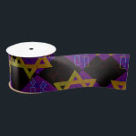 SlipperyJoe's Happy Hanukkah Star von David menora Satinband<br><div class="desc">SlipperyJoe's Happy Hanukkah Star von David menorah Dreidel künstlerische Feier Candles Jüdische Hebräische Chanukah Schenkungen Dekorationen Judaismus Religionskultur religiöse Praktiken Traditionen geometrische symbolische Gestaltungstiefe Kontrast Ordnung Symmetrie</div>