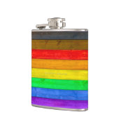 SlipperyJoe's Inclusive Gay Pride Flag strukturier Flachmann (Links)