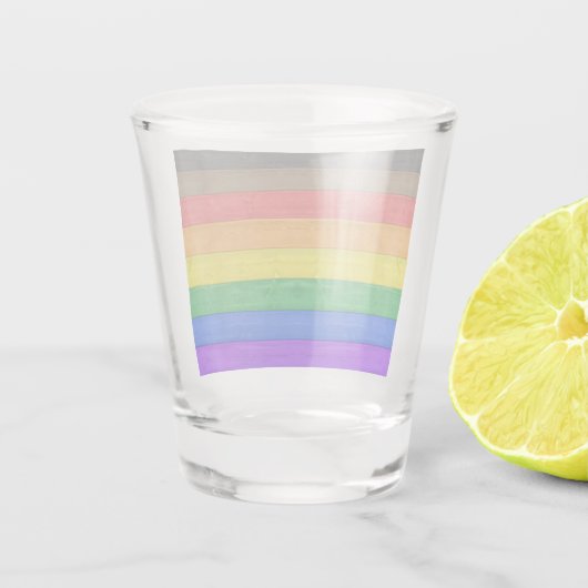 SlipperyJoe's Inclusive Gay Pride Flag strukturier Schnapsglas (Rückseite)
