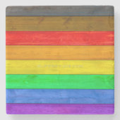 SlipperyJoe's Inclusive Gay Pride Flag strukturier Steinuntersetzer (Vorderseite)