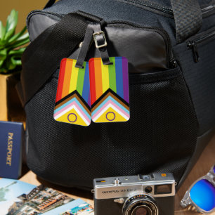 SlipperyJoe's Intersex-Stolzflagge gelber Hintergr Gepäckanhänger
