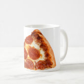 SlipperyJoe's klassische Pepperoni-Pizzaschnitt ge Kaffeetasse (VorderseiteRechts)