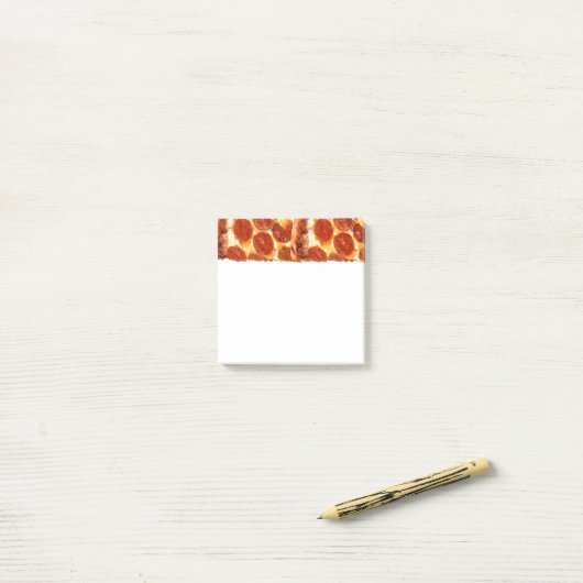 SlipperyJoe's klassische Pepperoni-Pizzaschnitt ge Post-it Klebezettel (Auf Schreibtisch)