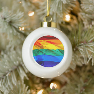 SlipperyJoe's künstlerische Wave Gay Pride Flagge Keramik Kugel-Ornament