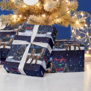 SlipperyJoes leuchtende Weihnachtsbäume zwei musku Geschenkpapier