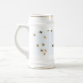 SlipperyJoe's New Year’s celebration scattered bei Bierglas (Links)