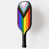SlipperyJoe's Progress Pride Flag Gay-Geschenke LG Pickleball Schläger (Links)