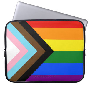 SlipperyJoe's Progress Pride Flag sechs klassische Laptopschutzhülle