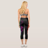 SlipperyJoe's rauchlebendige Regenbogenfarben feie Capri Leggings (Rückseite)
