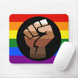 SlipperyJoes Regenbogenflagge mit erhobener Faust Mousepad