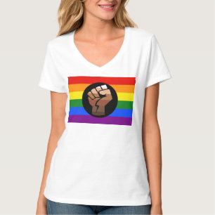 SlipperyJoes Regenbogenflagge mit erhobener Faust T-Shirt