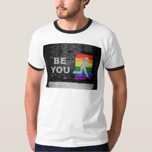 SlipperyJoes Regenbogenstolz-Farben-Panel Stadtbil T-Shirt