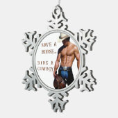 SlipperyJoe's rettend Pferderückfahrt Strohhut Schneeflocken Zinn-Ornament (Rechts)