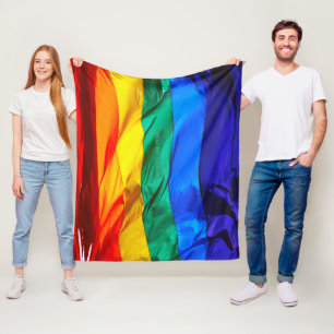 SlipperyJoe's schwule Regenbogenflagge weht rot or Fleecedecke
