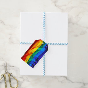 SlipperyJoe's schwule Regenbogenflagge weht rot or Geschenkanhänger